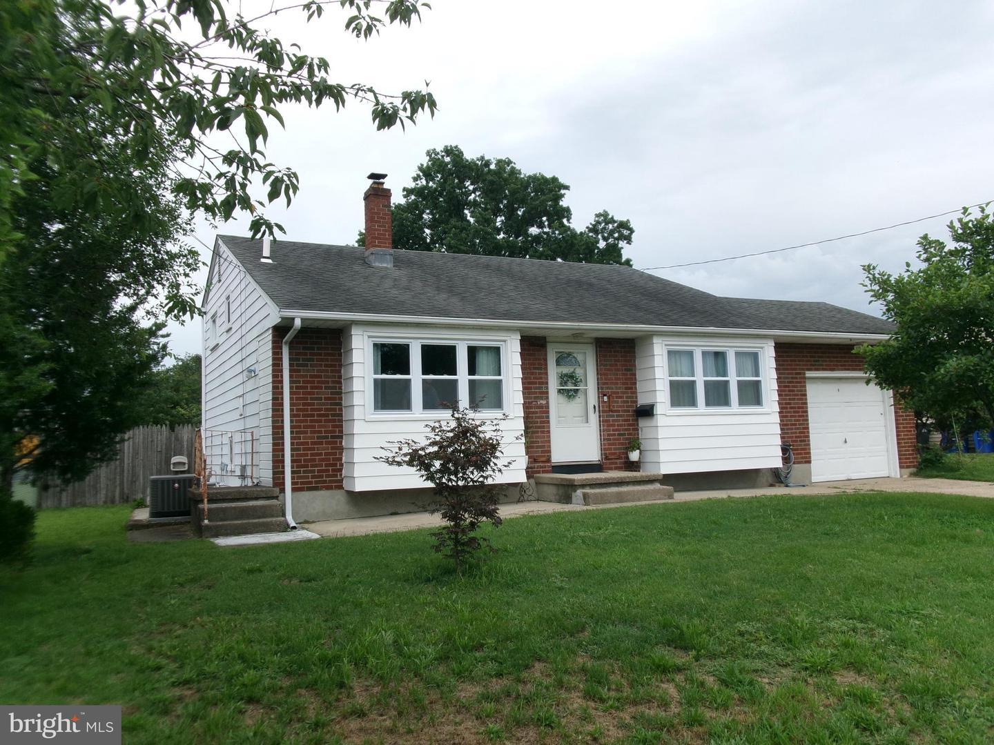 1404 Essex Drive  Cinnaminson NJ 08077 photo