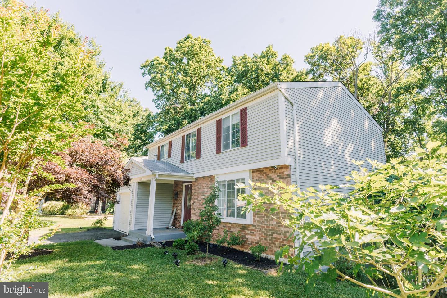 Property Photo: 13812 Choptank Court VA 20120