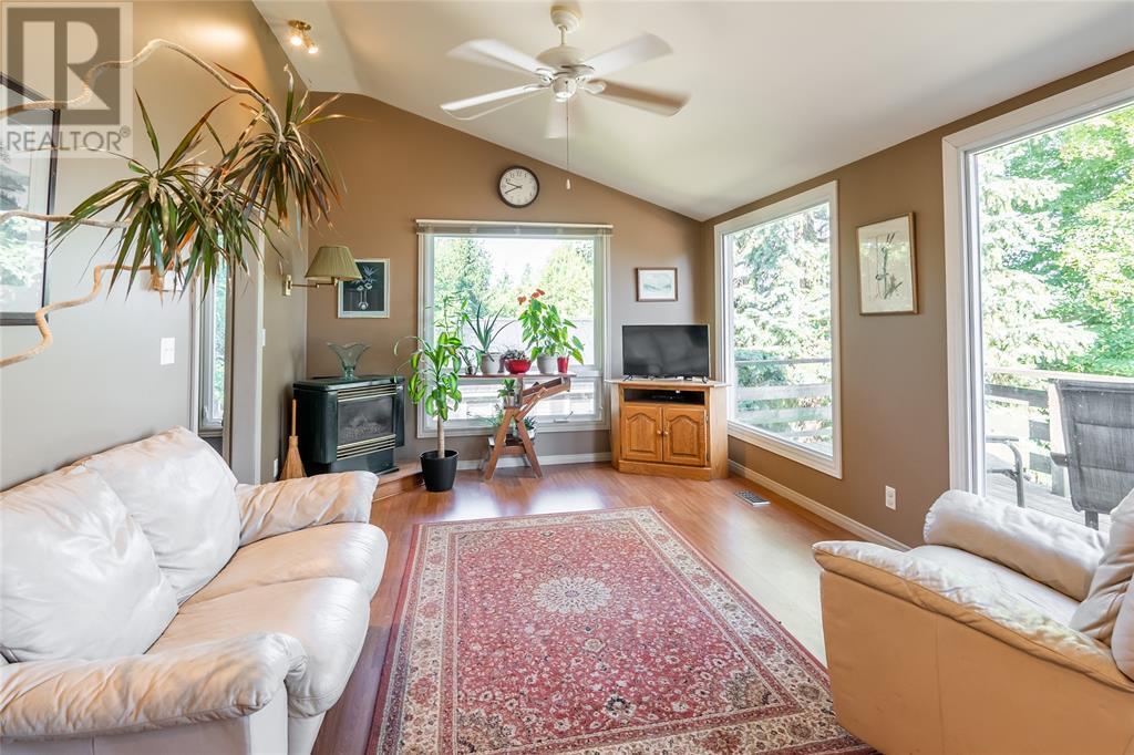 Photo de la propriété: 4158 Bluepoint Drive ON N0N 1J0
