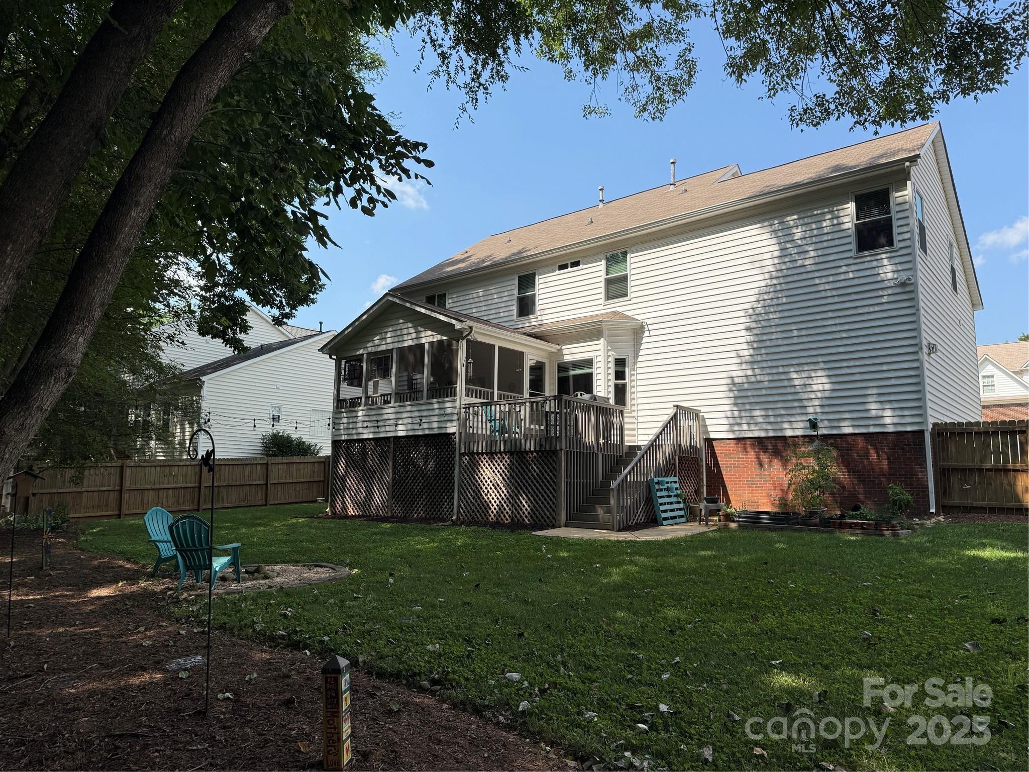 Property Photo: 8307 Beardsley Drive NC 28269