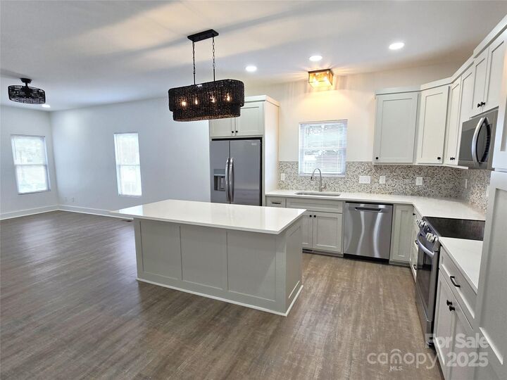 Property Photo: 774 8th Street NE NC 28601
