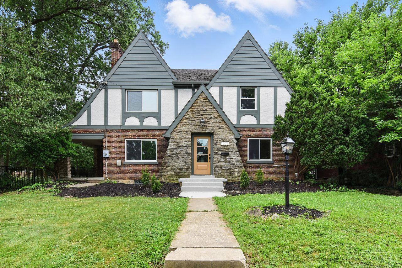 Property Photo:  1605 N Dixon Circle  OH 45224 