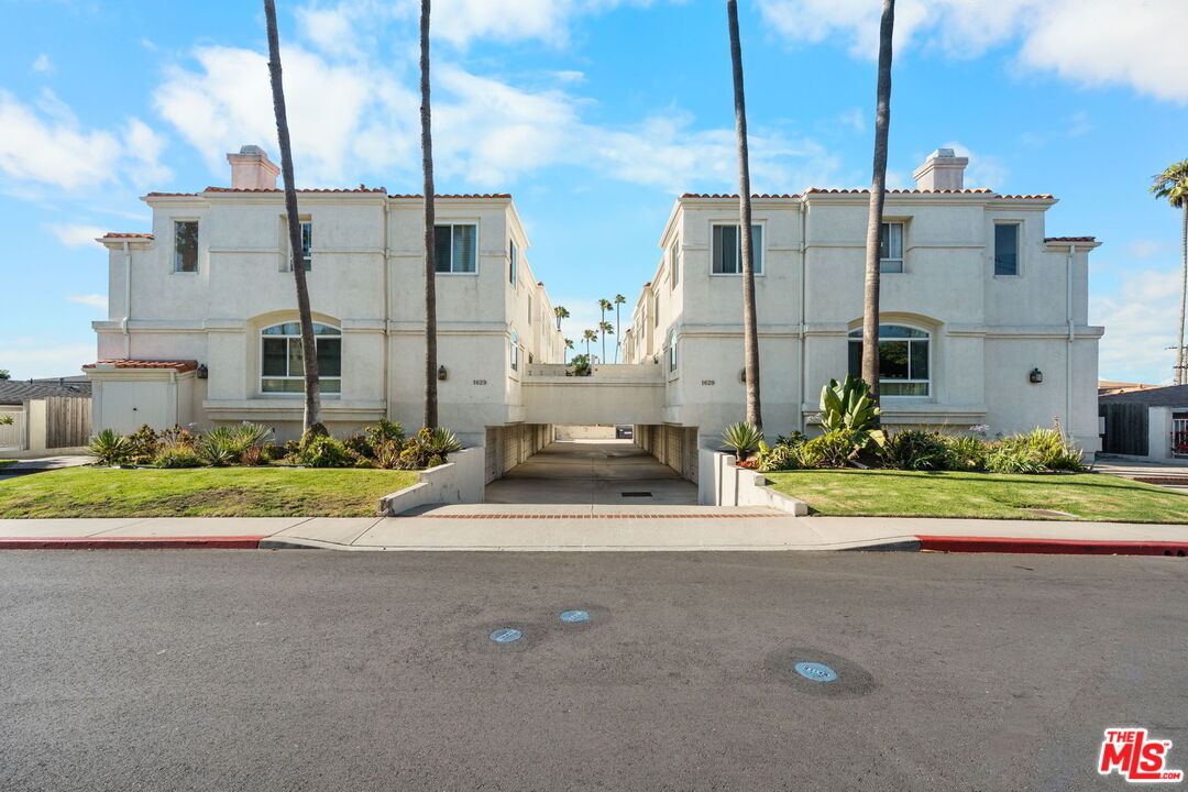 1629 E Palm Ave  El Segundo CA 90245 photo