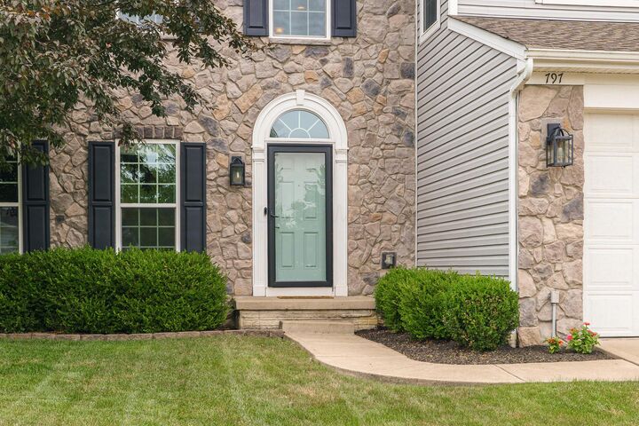 Property Photo: 797 Oakley Drive OH 43015
