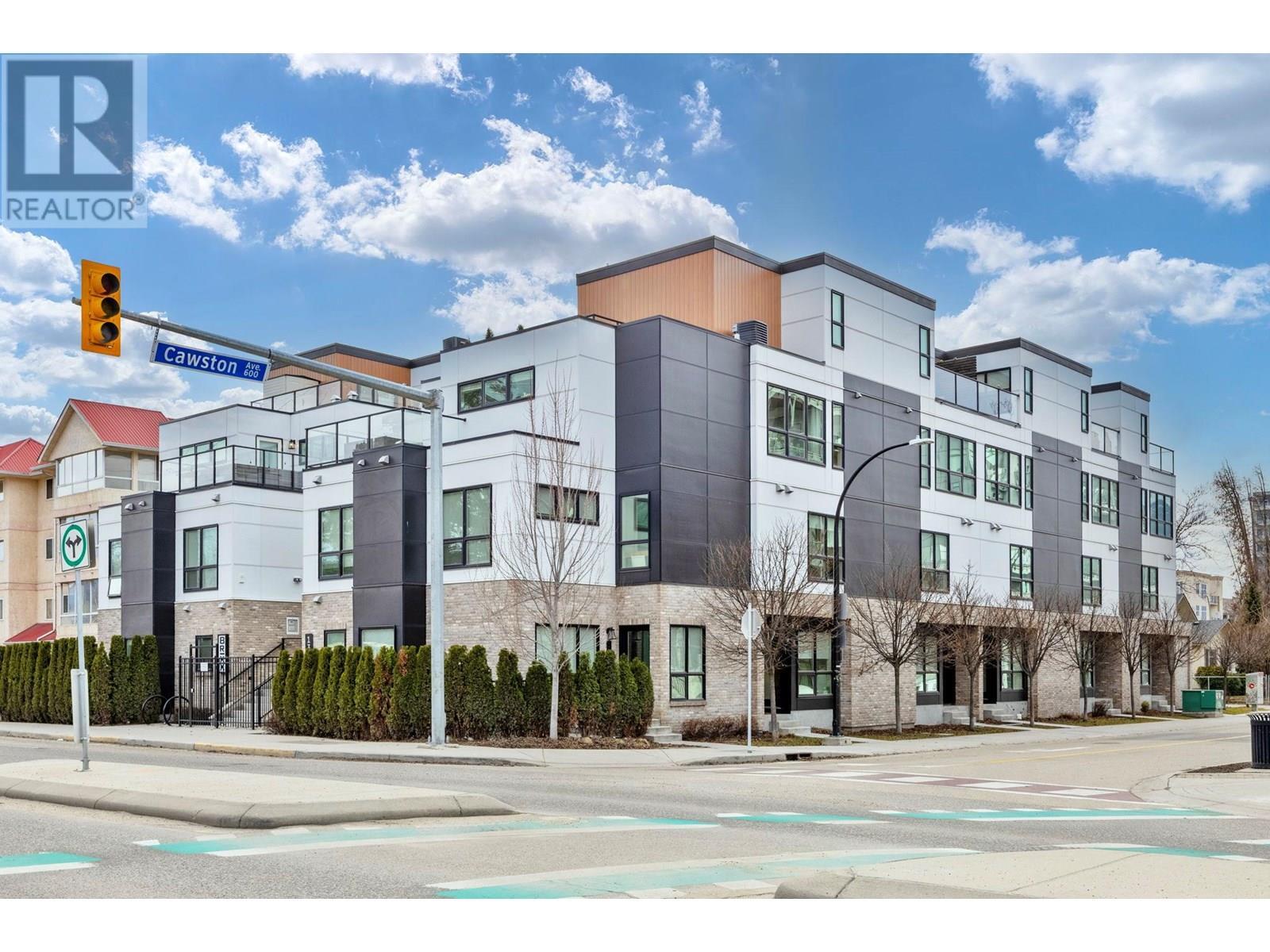 Property Photo:  1308 Richter Street 105  BC V1Y 2L3 
