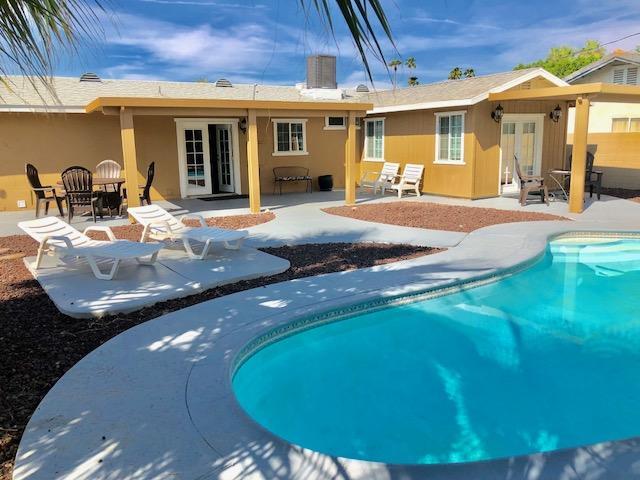 Property Photo: 73427 Santa Rosa Way CA 92260