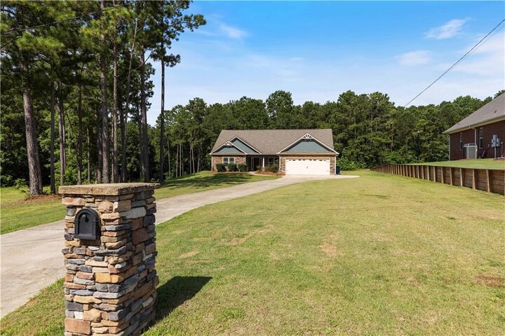 Property Photo: 271 Lee Road 2145 AL 36874