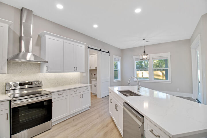 Property Photo:  258 W Bayou Forest Drive  FL 32439