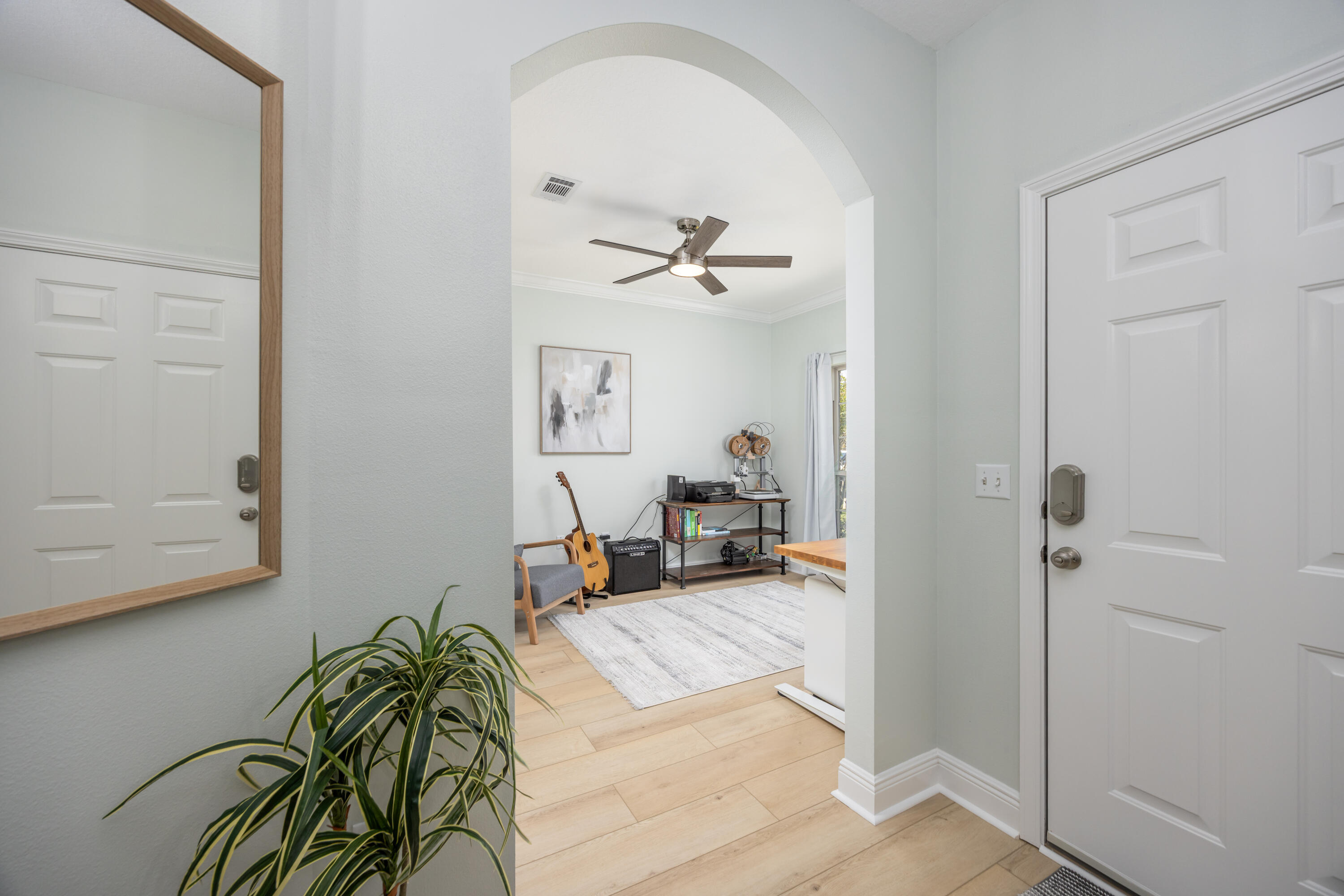 Property Photo: 902 Cocobolo Drive FL 32459