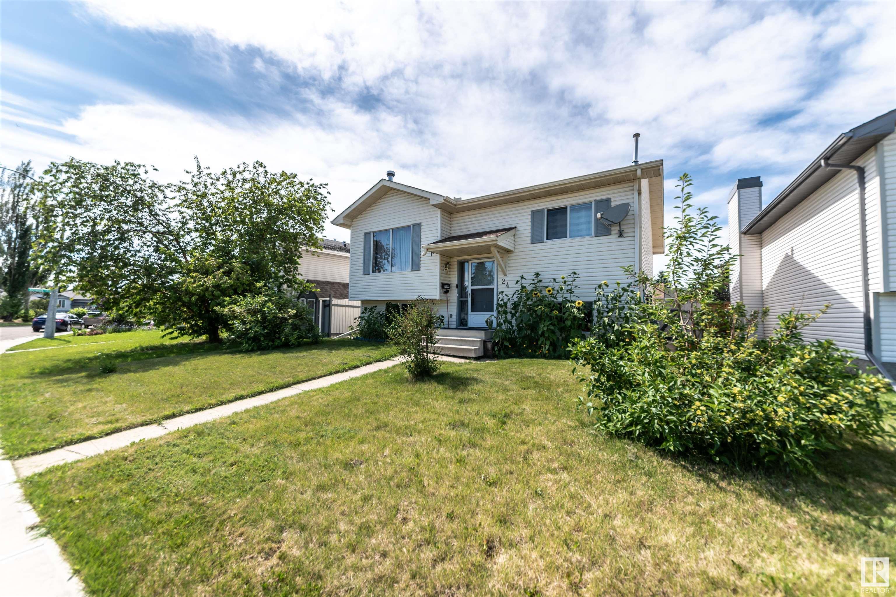 Photo de la propriété: 24 Aspenglen Crescent AB T7C 3J3