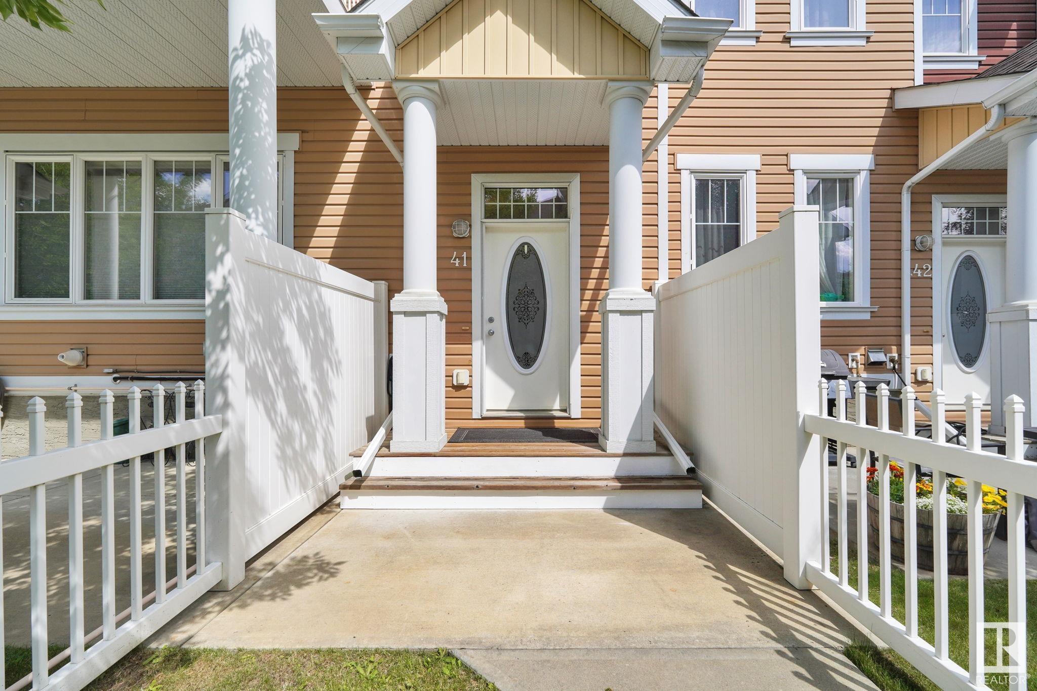Property Photo: 1623 Towne Centre Blvd NW 41 AB T6R 0S3