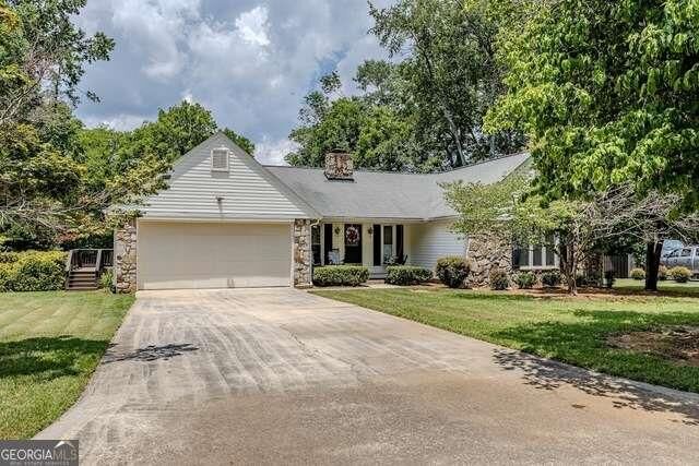 Property Photo: 9 Heather Road SE GA 30161