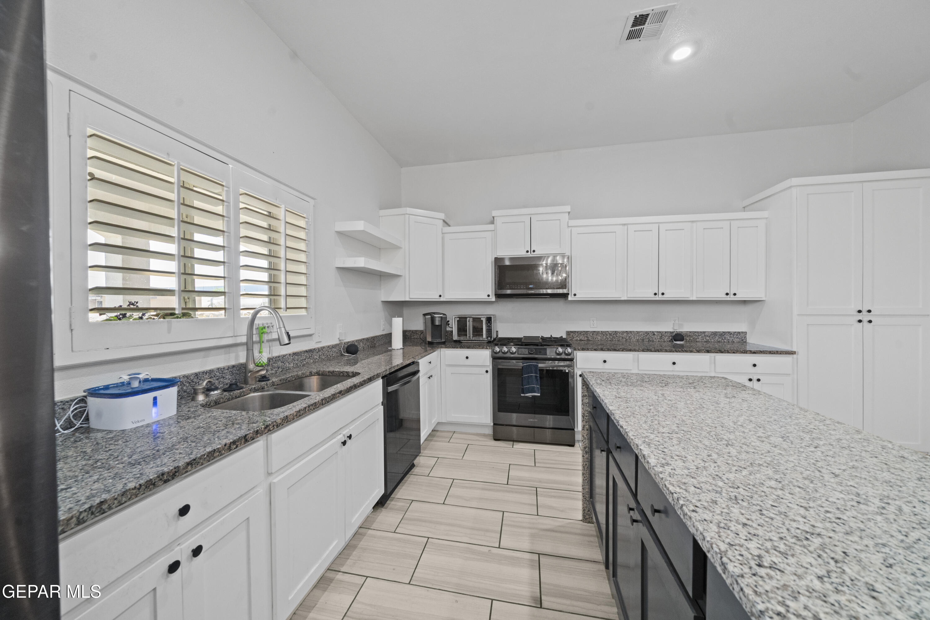 Property Photo:  6036 Oleaster Drive  TX 79932 