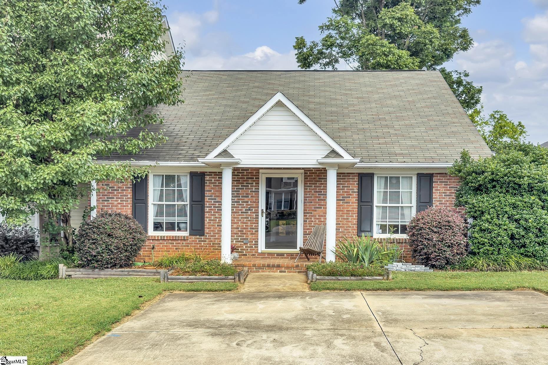 Property Photo: 360 W Pointe Drive SC 29301