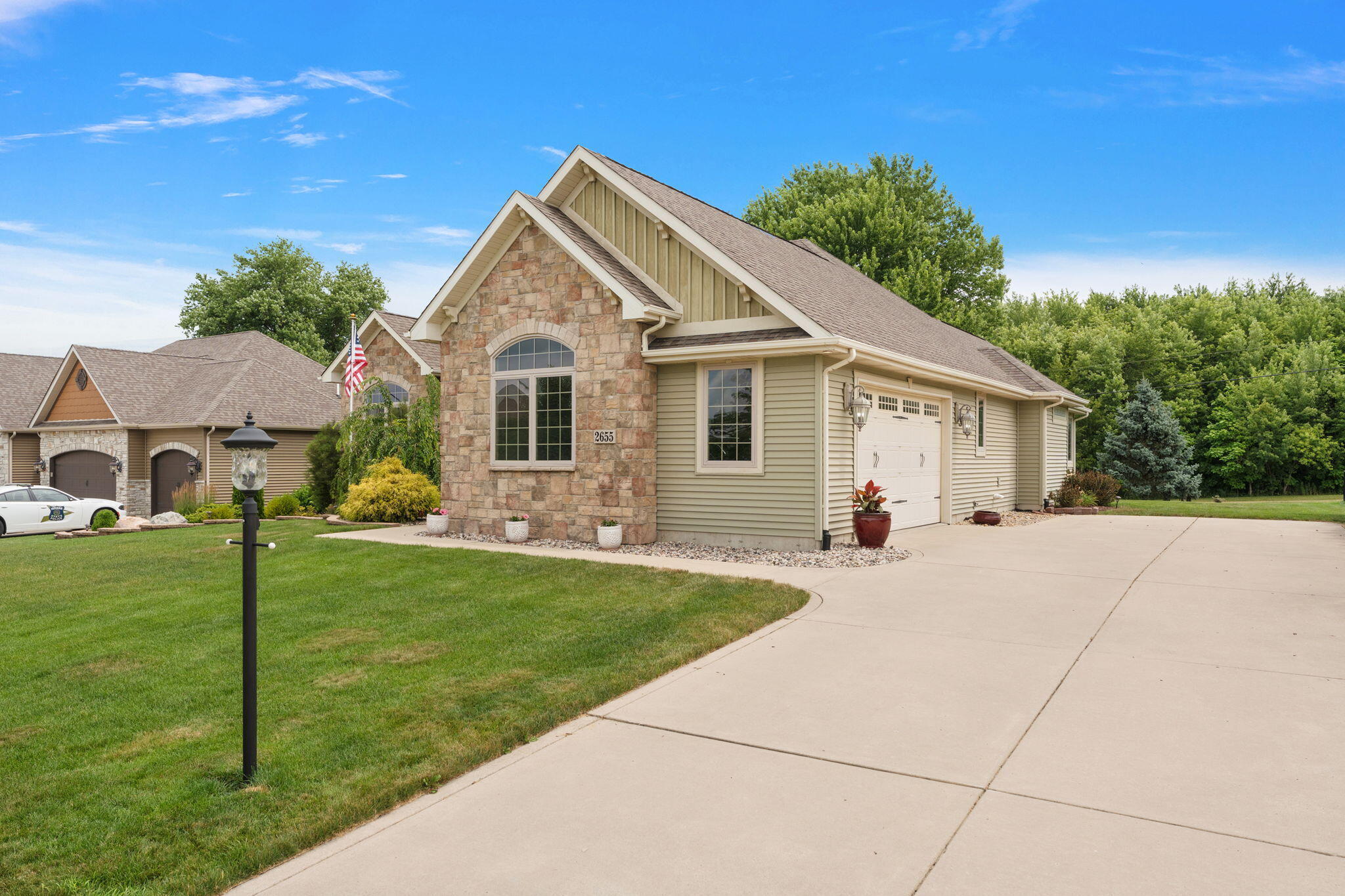 Property Photo: 2655 Vivante Drive IN 46385