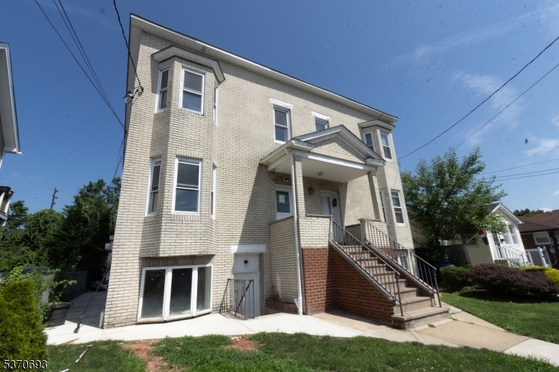 Property Photo: 337 W Clay Ave 1 NJ 07204