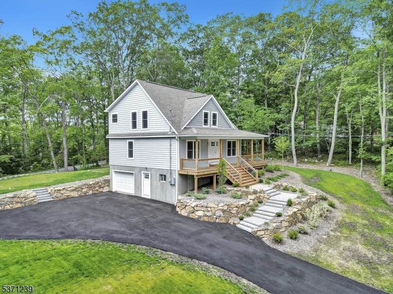 Property Photo: 305 Mountainside Dr NJ 07422