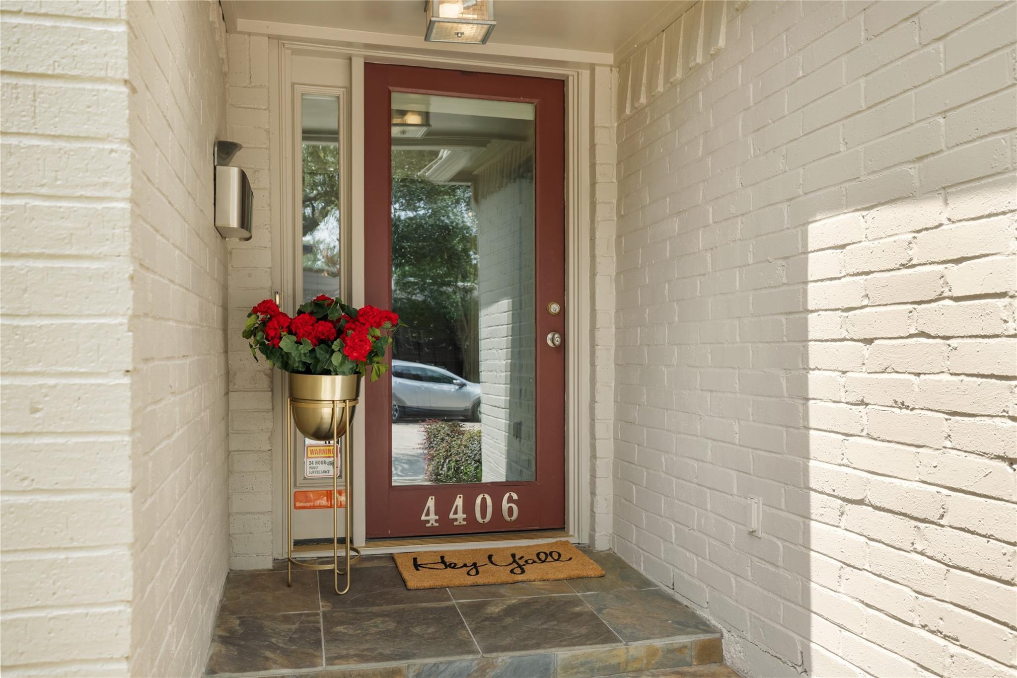 Property Photo:  4406 Basswood Lane  TX 77401 