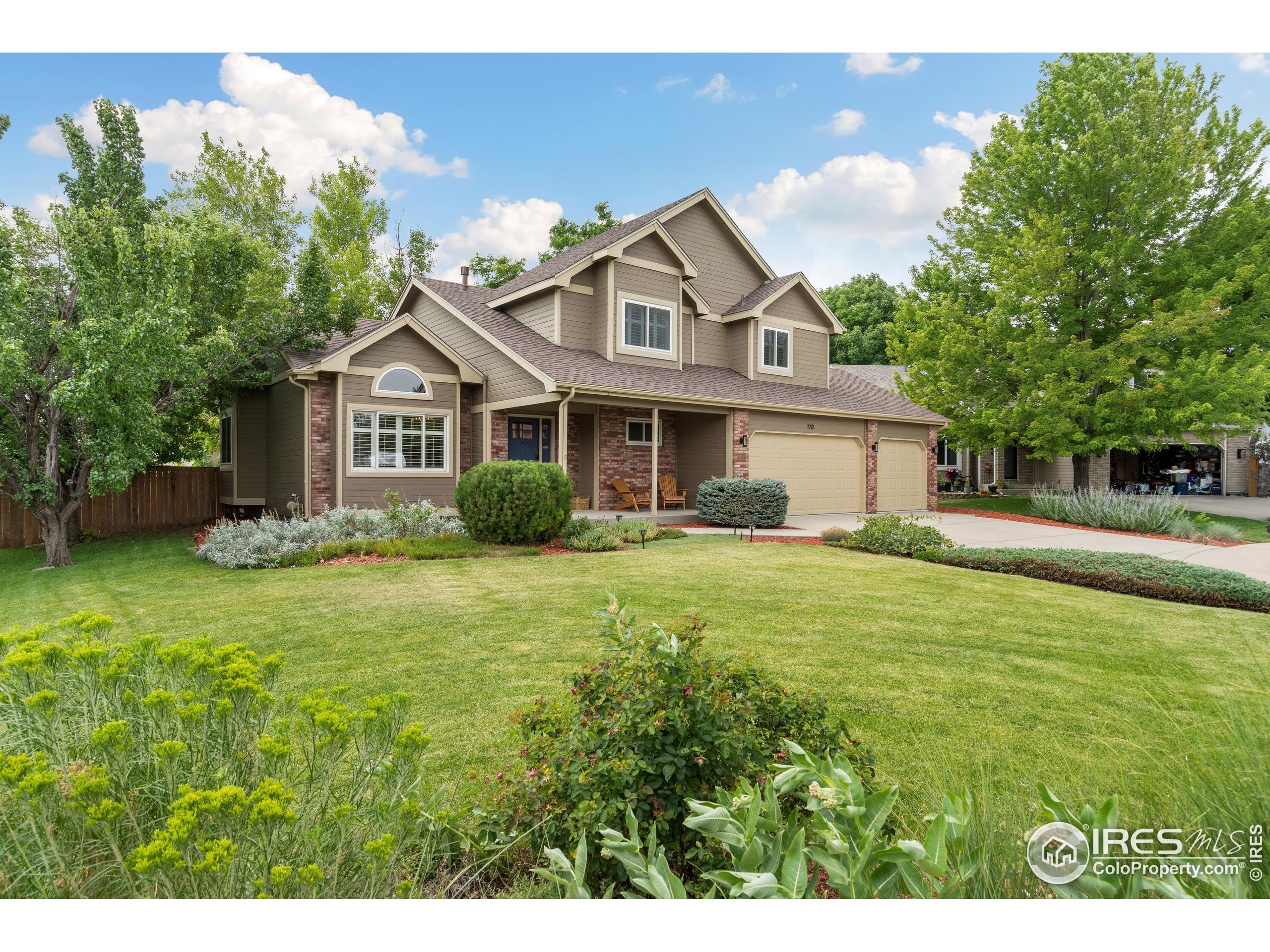 Property Photo:  1901 Glenview Ct  CO 80526 