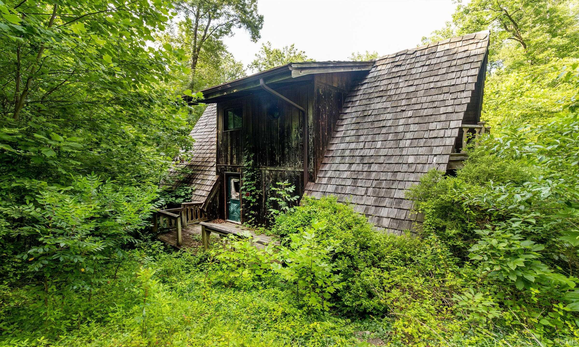 Property Photo: 4445 Seib Road IN 47720