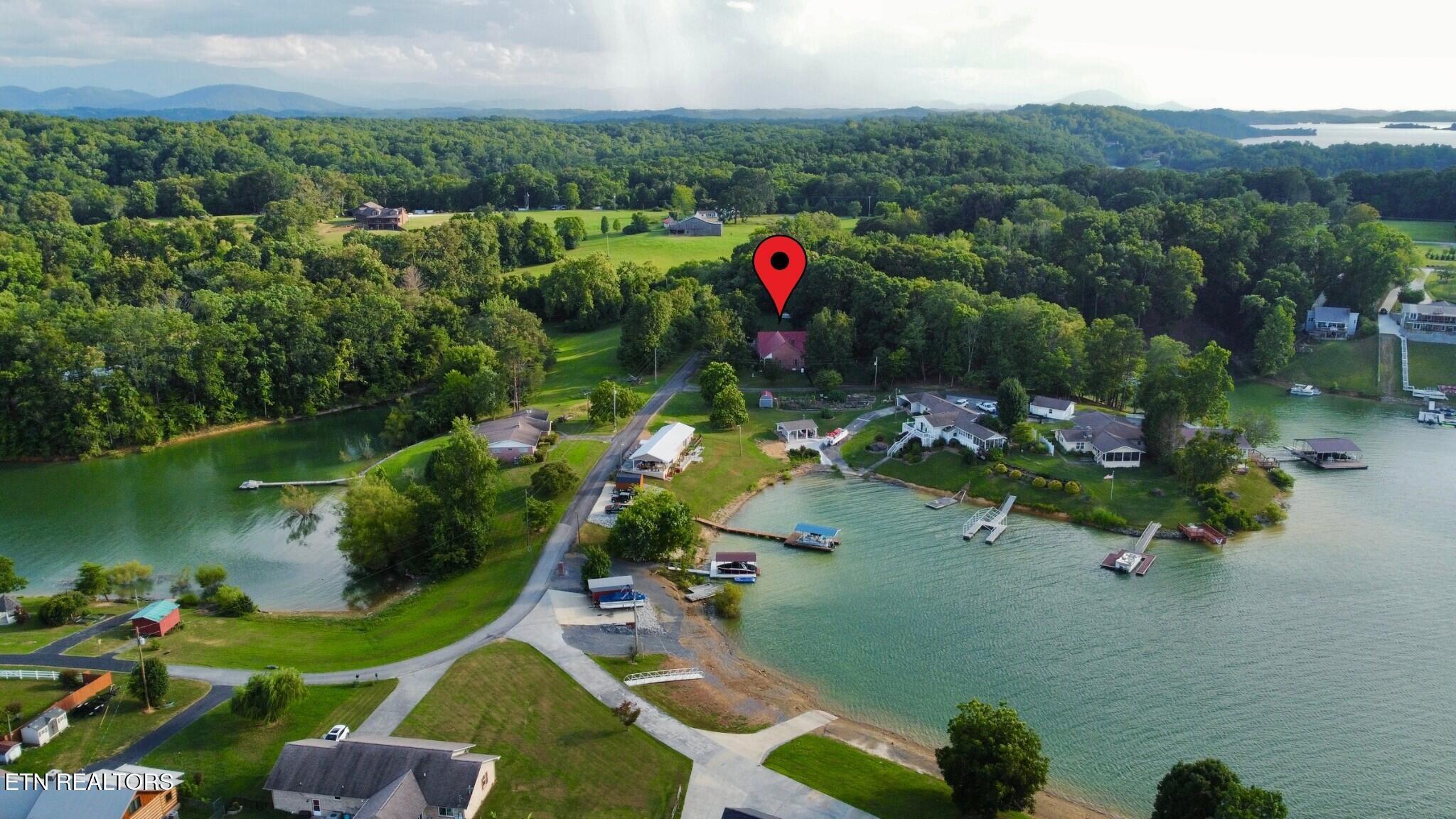 Property Photo: 1750 Breezie Point Lane TN 37725