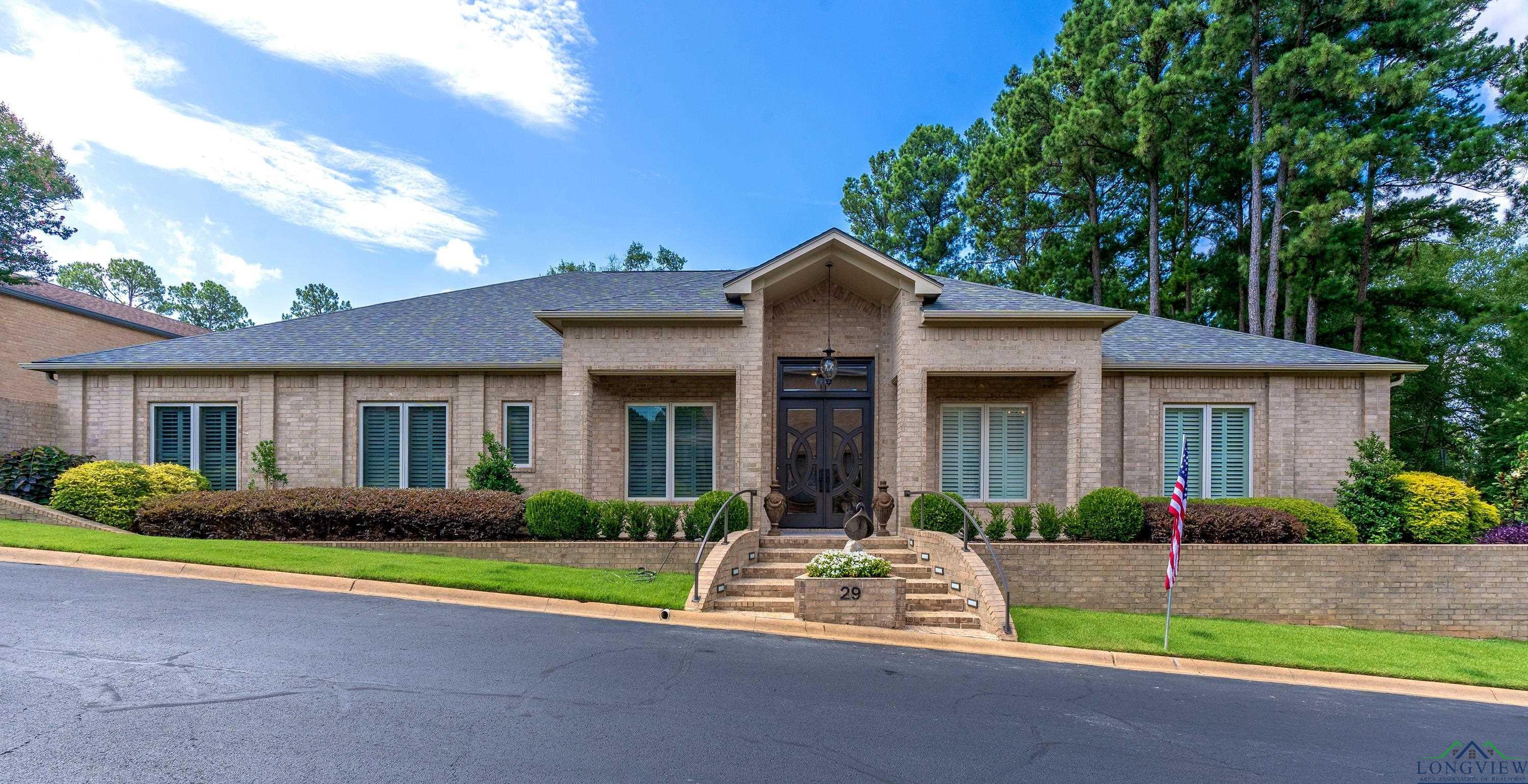 29 Palisades Blvd  Longview TX 75605 photo