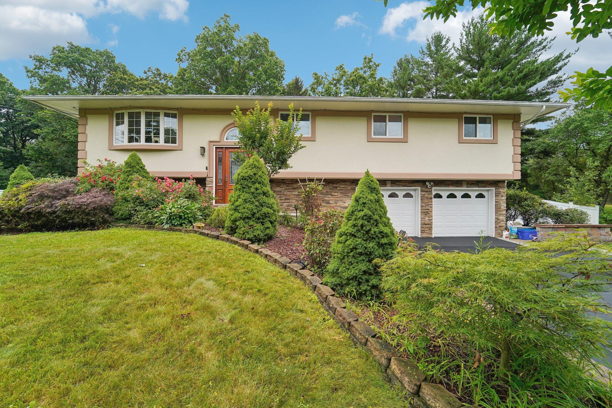 Property Photo:  30 Birchwood Terrace  NY 10954 