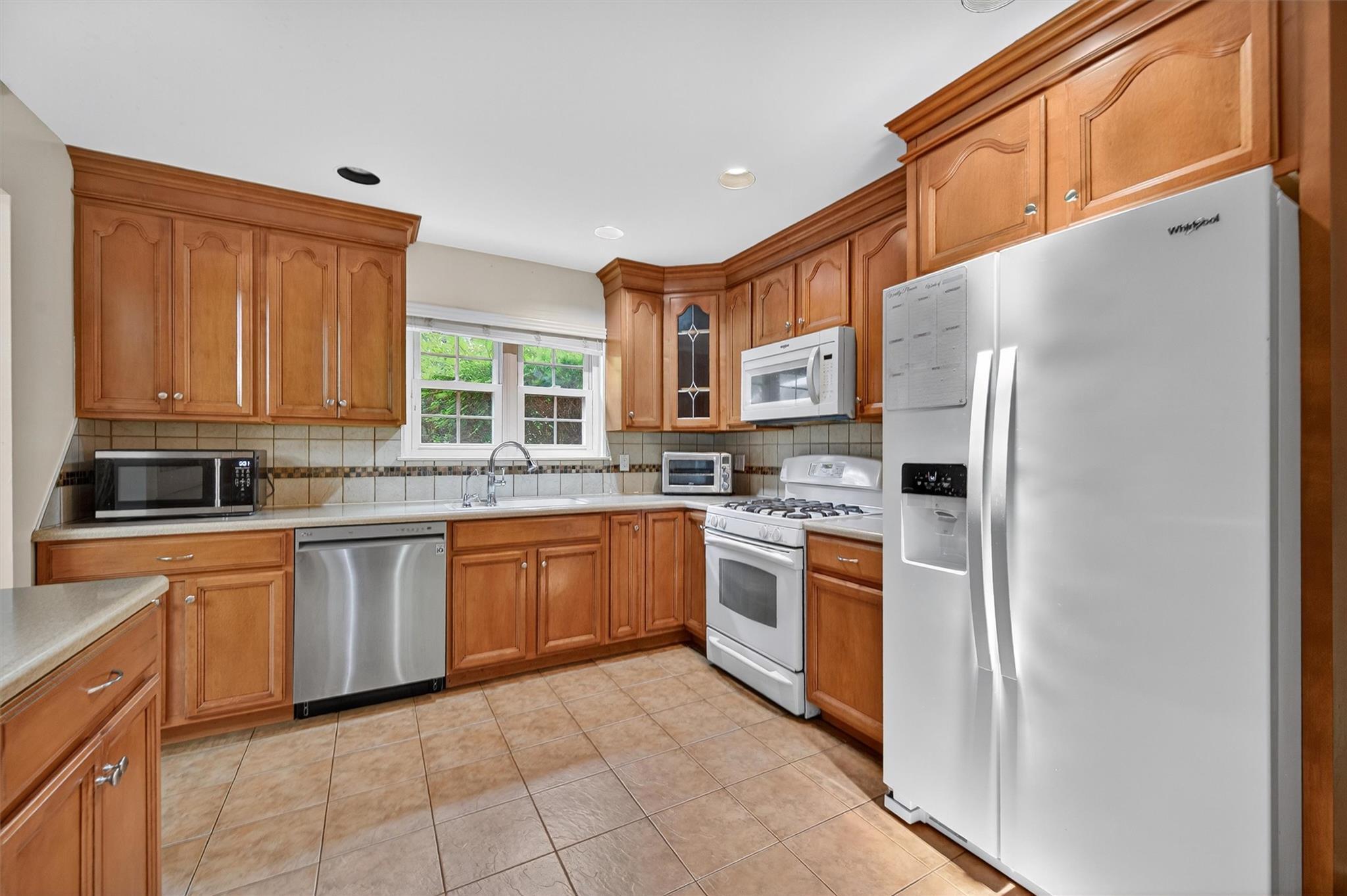 Property Photo: 418 Pawnee Court NY 10901