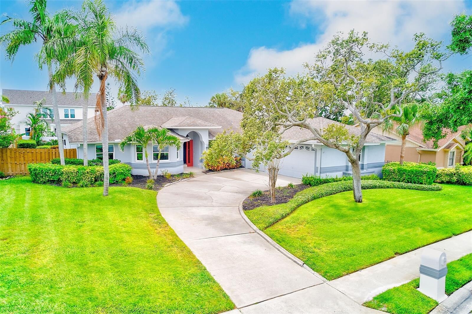 Property Photo: 14106 Kensington Oak Place FL 33774