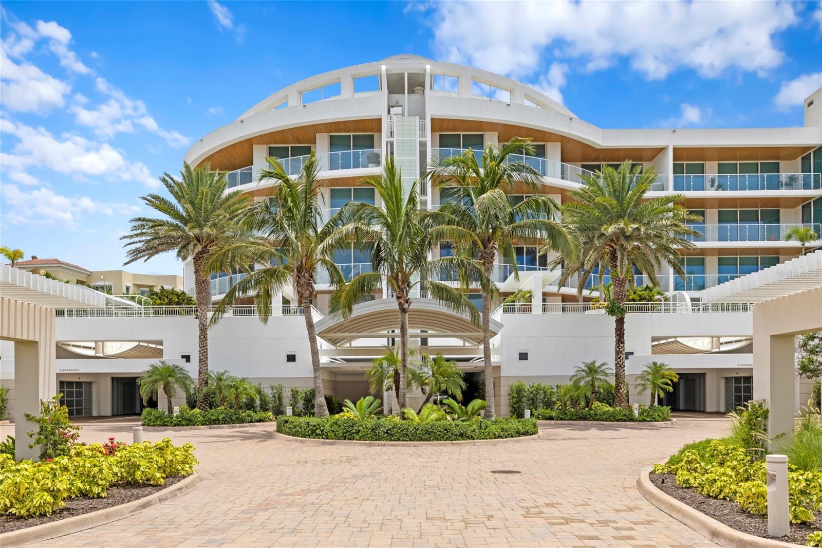Property Photo:  2251 Gulf Of Mexico Drive 301  FL 34228 