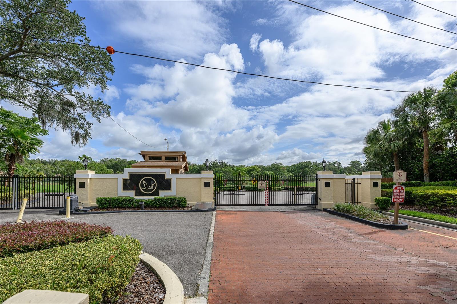Property Photo: 219 Heron Street FL 32701