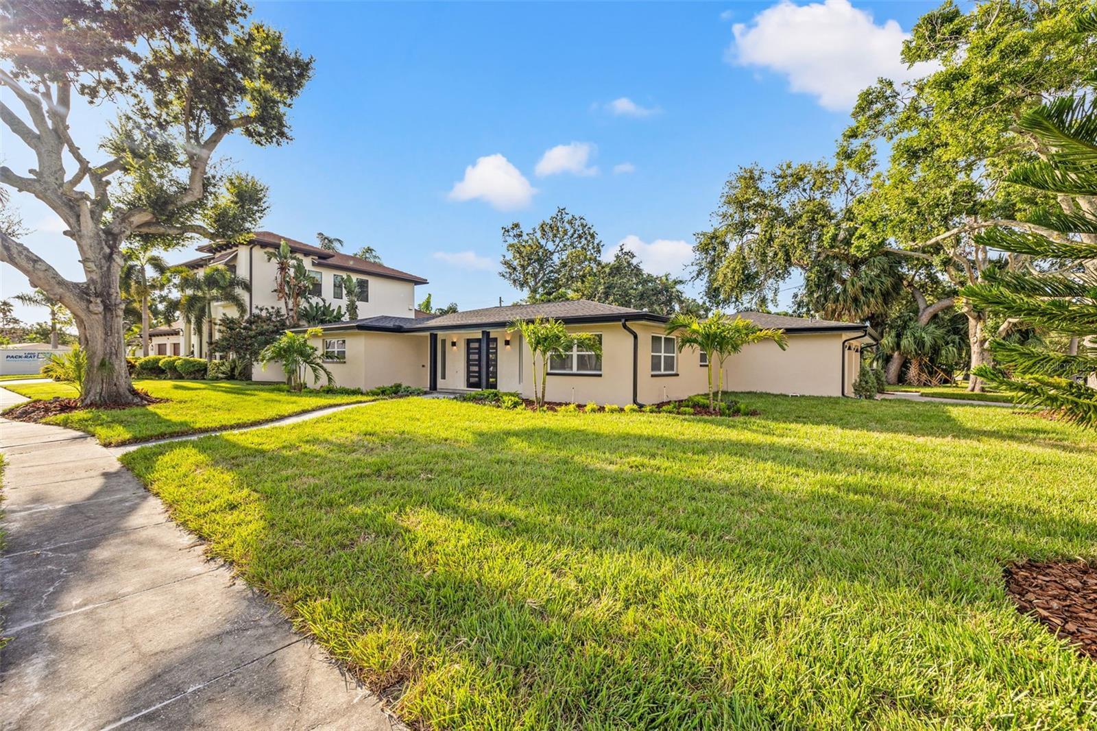 497 Capri Way NE  St Petersburg FL 33704 photo