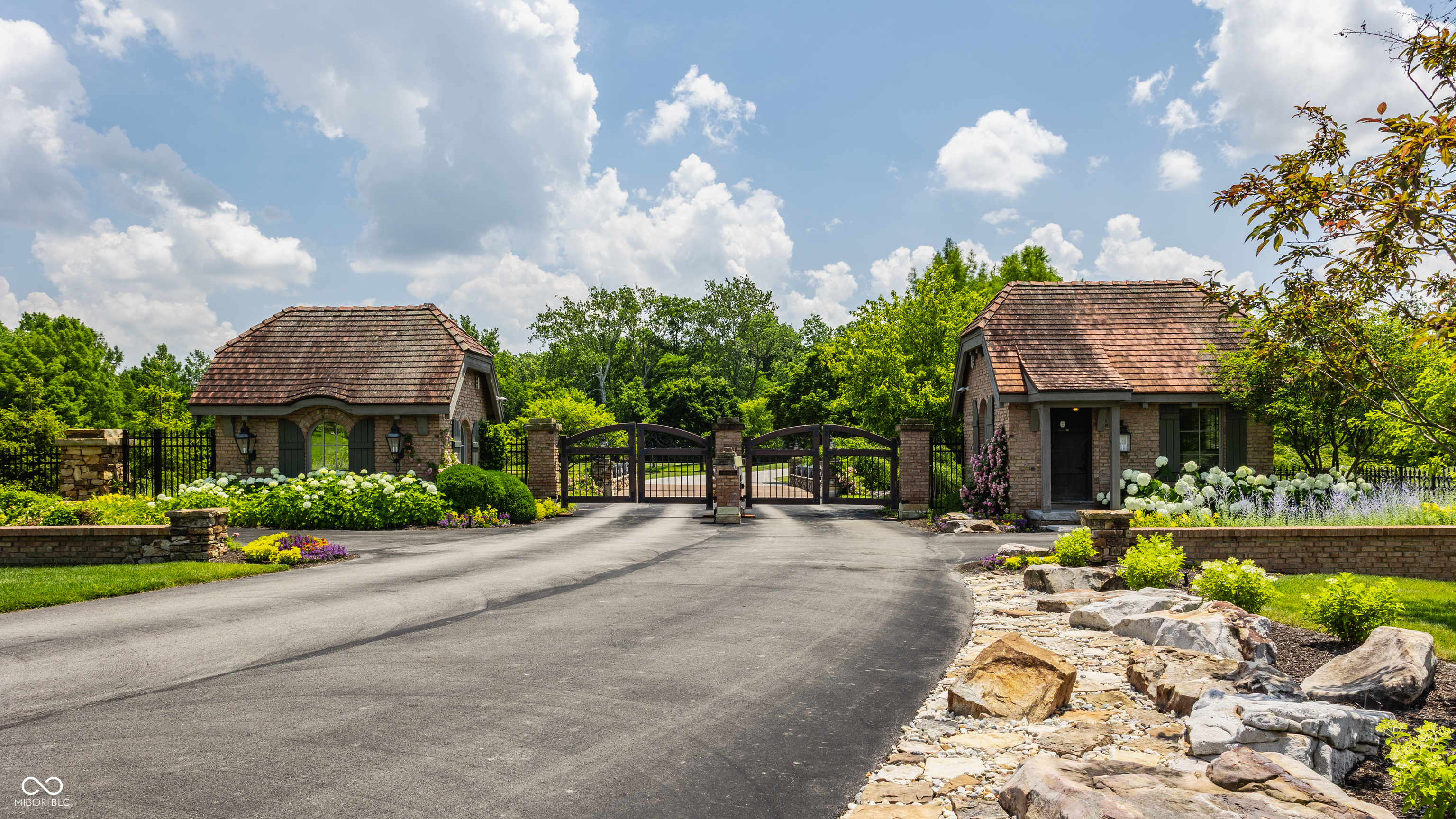 1 Woodard  Zionsville IN 46077 photo