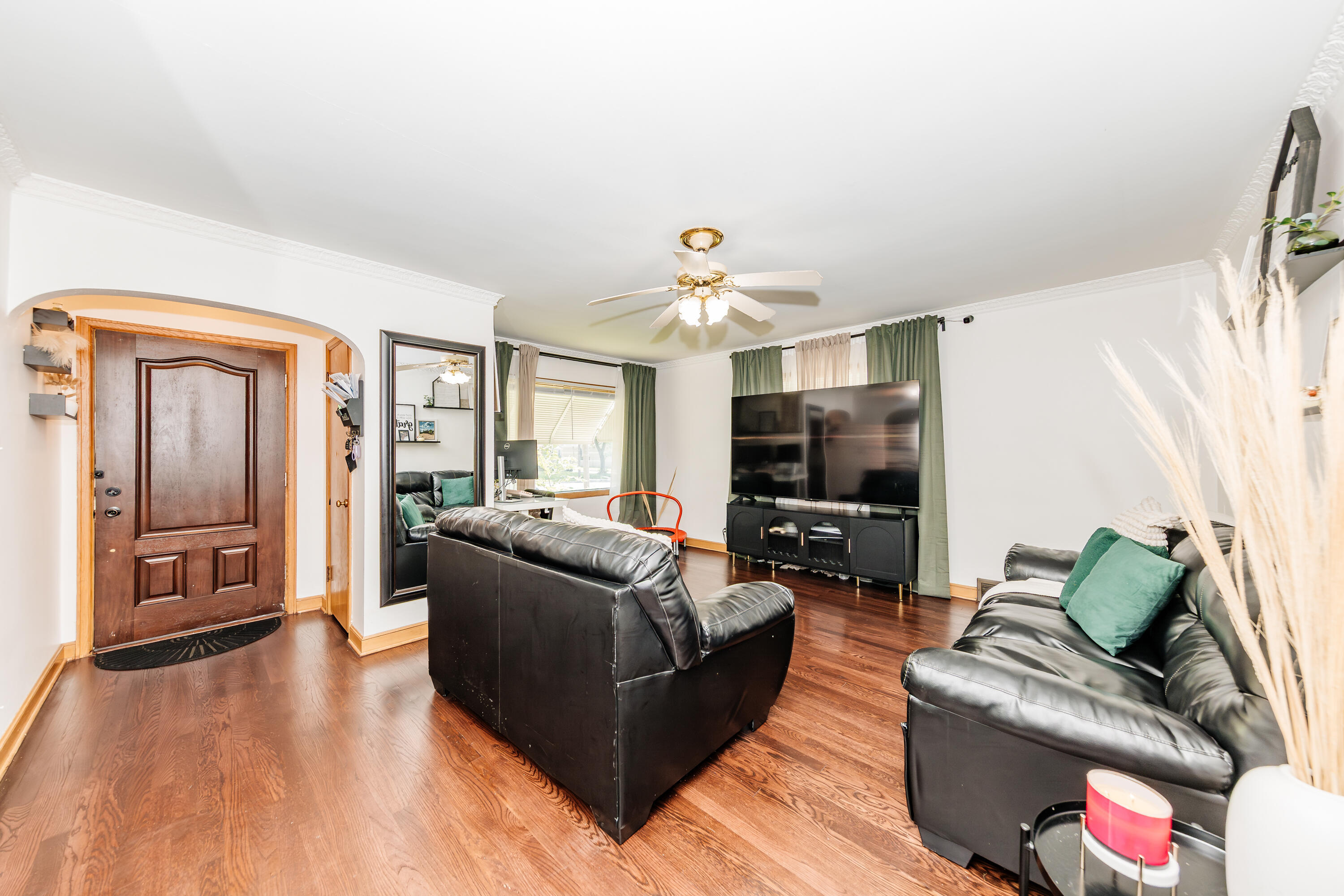 Property Photo:  2520 W Morgan Ave  WI 53221 