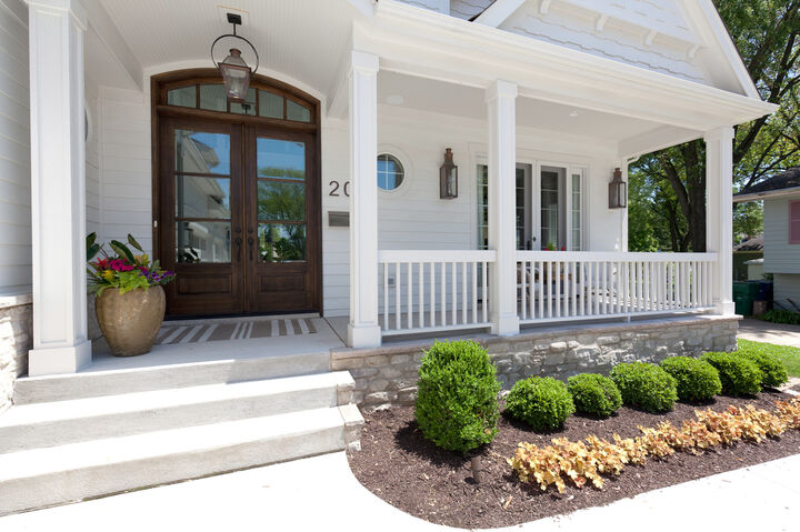 Property Photo:  20 S Ewing Street  IL 60540 