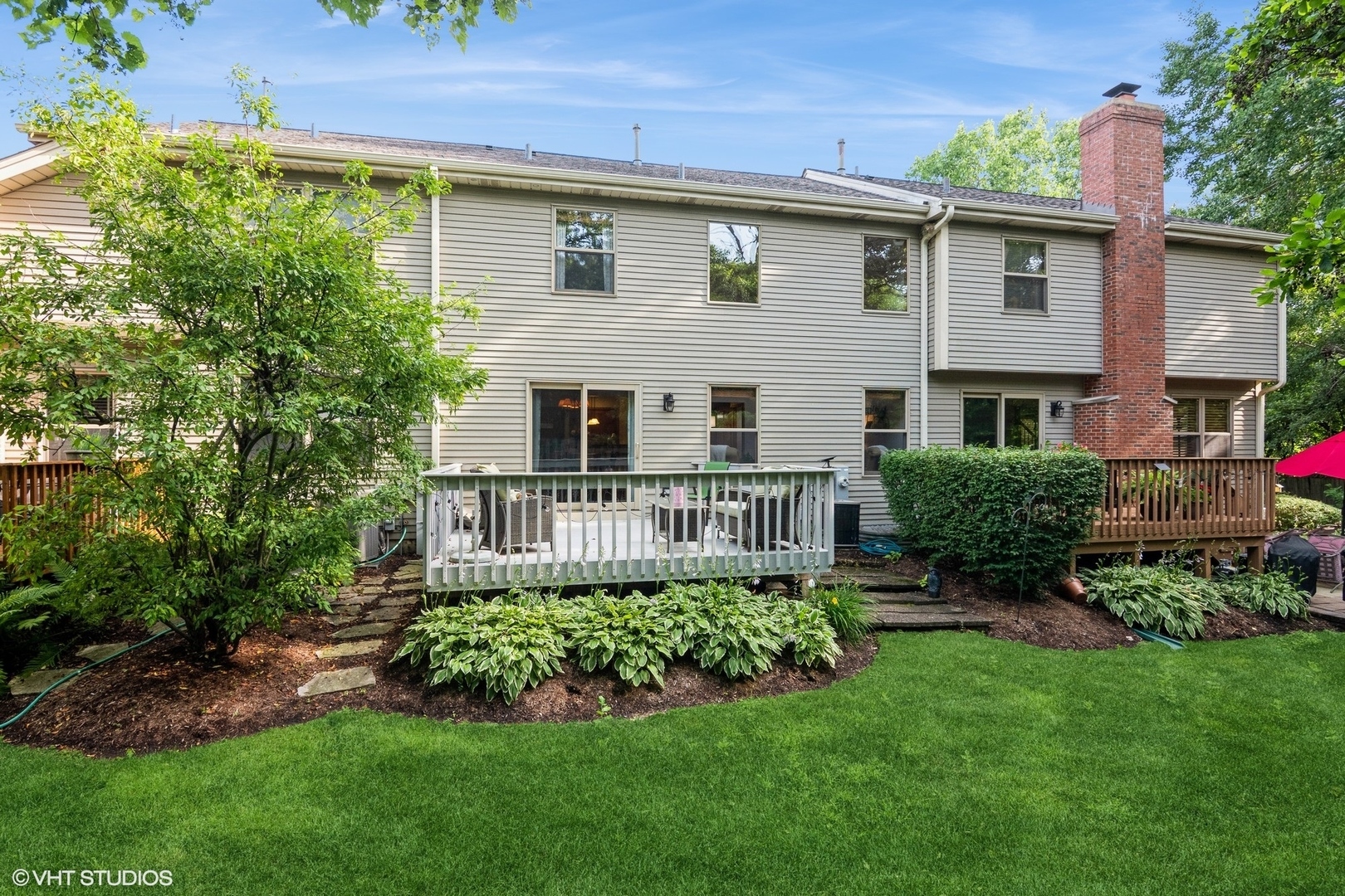 Property Photo:  202 Woodboro Drive  IL 60185 