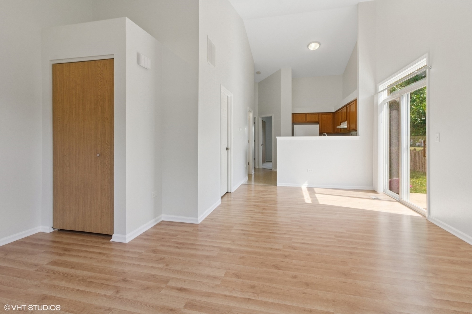 Property Photo:  2715 Hoffman Street  IL 60545 