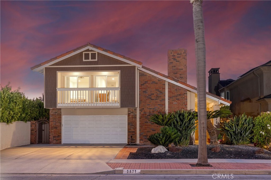 3871 Mistral Drive  Huntington Beach CA 92649 photo