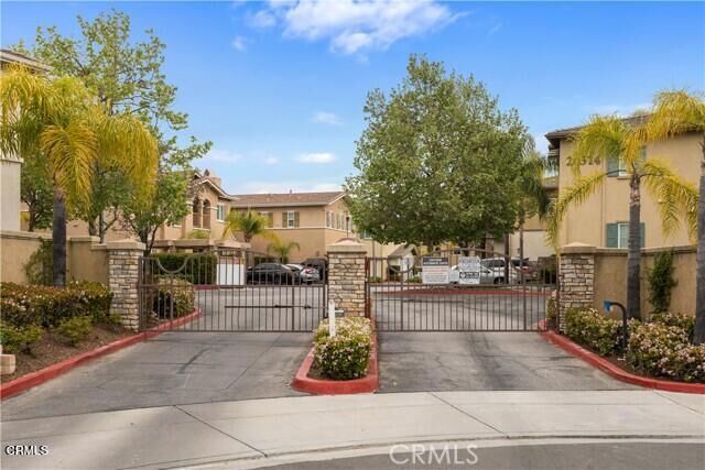 Property Photo: 26520 Arboretum Way 1904 CA 92563