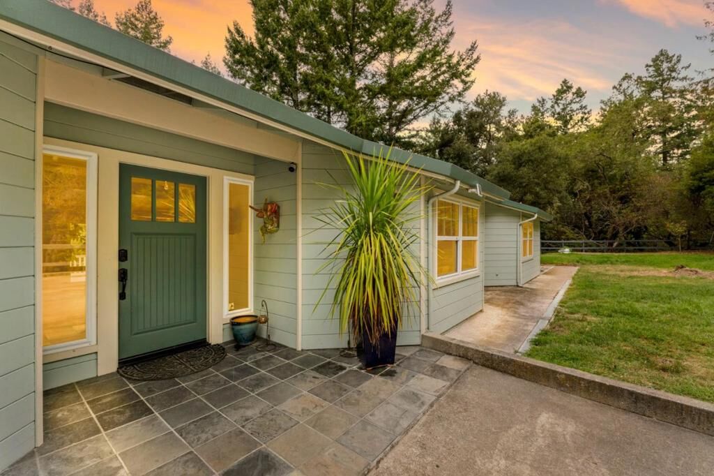 Property Photo: