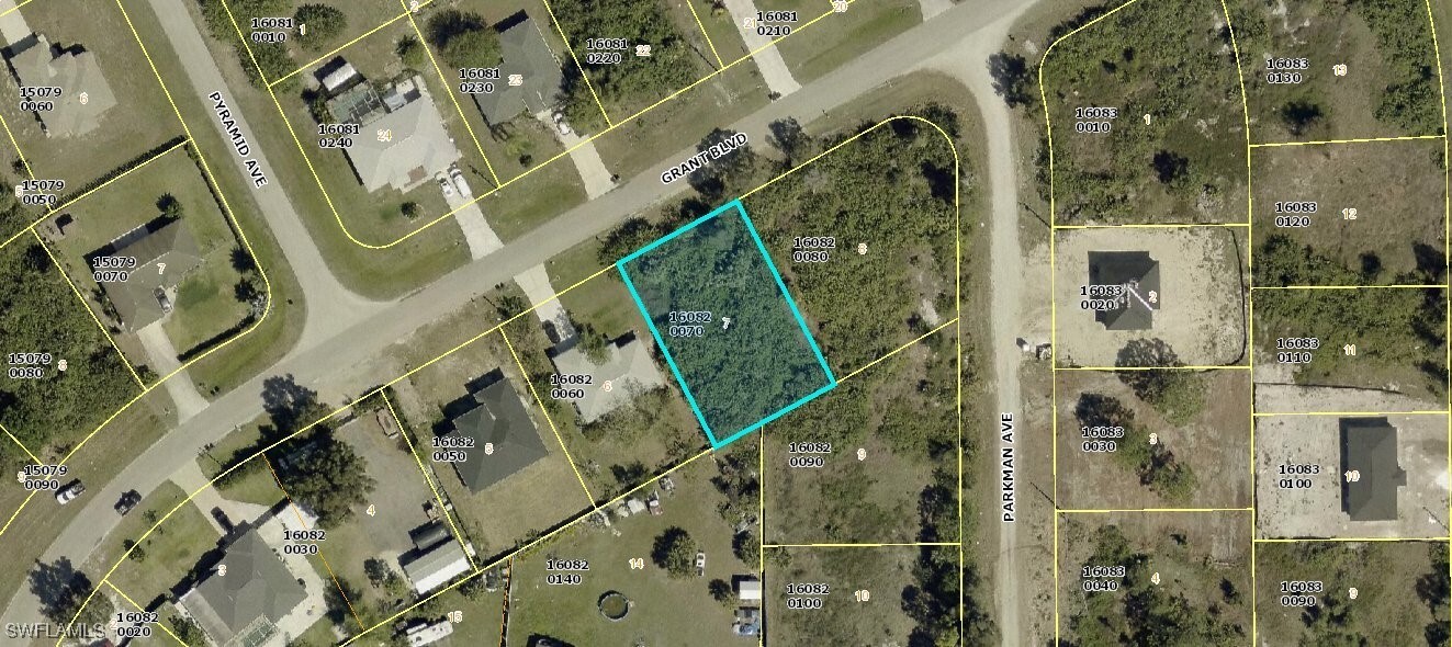 Property Photo: 220 Grant Boulevard FL 33974
