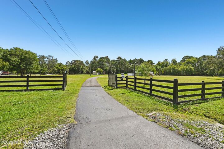 Property Photo:  15625 Shark Road W  FL 32226 