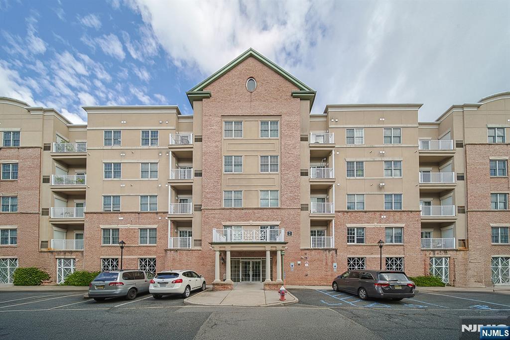 2107 Windsor Park Court 107  Englewood NJ 07631 photo