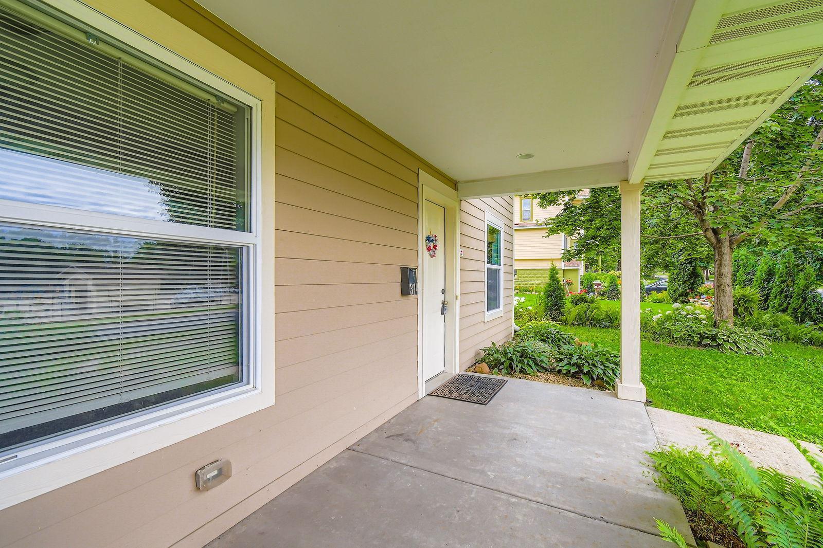 Property Photo:  314 7th Street E  MN 55033 