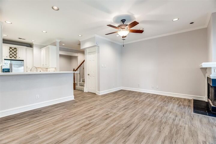 Property Photo: 5325 Bent Tree Forest Drive 2244 TX 75248