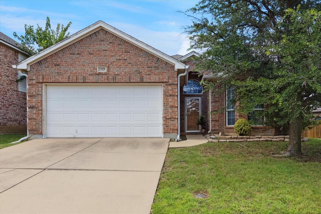 Property Photo: 2329 Moccassin Lane TX 76177