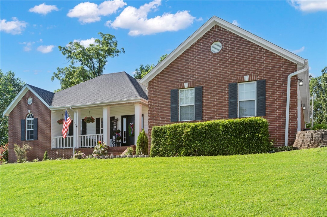 Property Photo: 714 Clayton Road AR 72718
