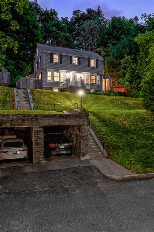 Property Photo: 28 Saint Elmo Rd MA 01602
