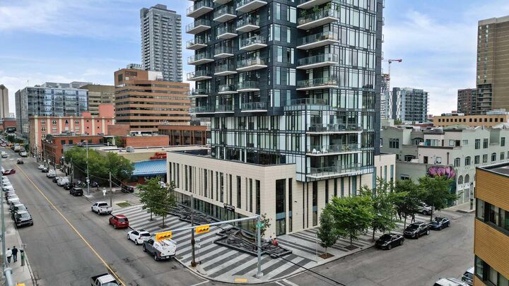 1010 6 Street SW 1207  Calgary AB T2R 1B4 photo