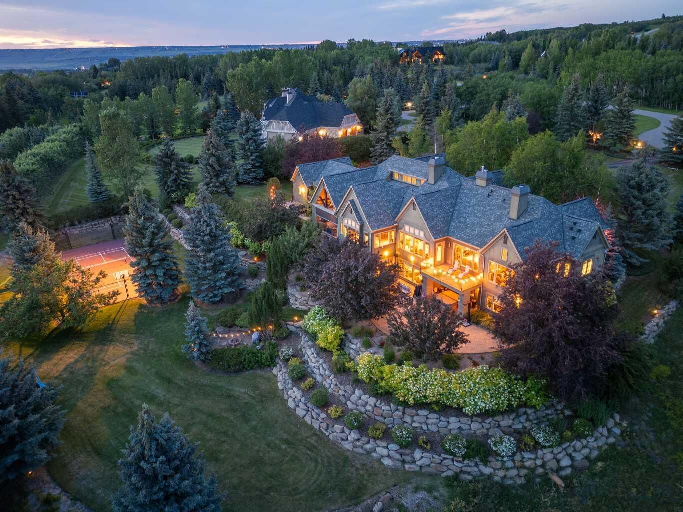 Photo de la propriété:  131 Solace Ridge Place  AB T3Z 3M9